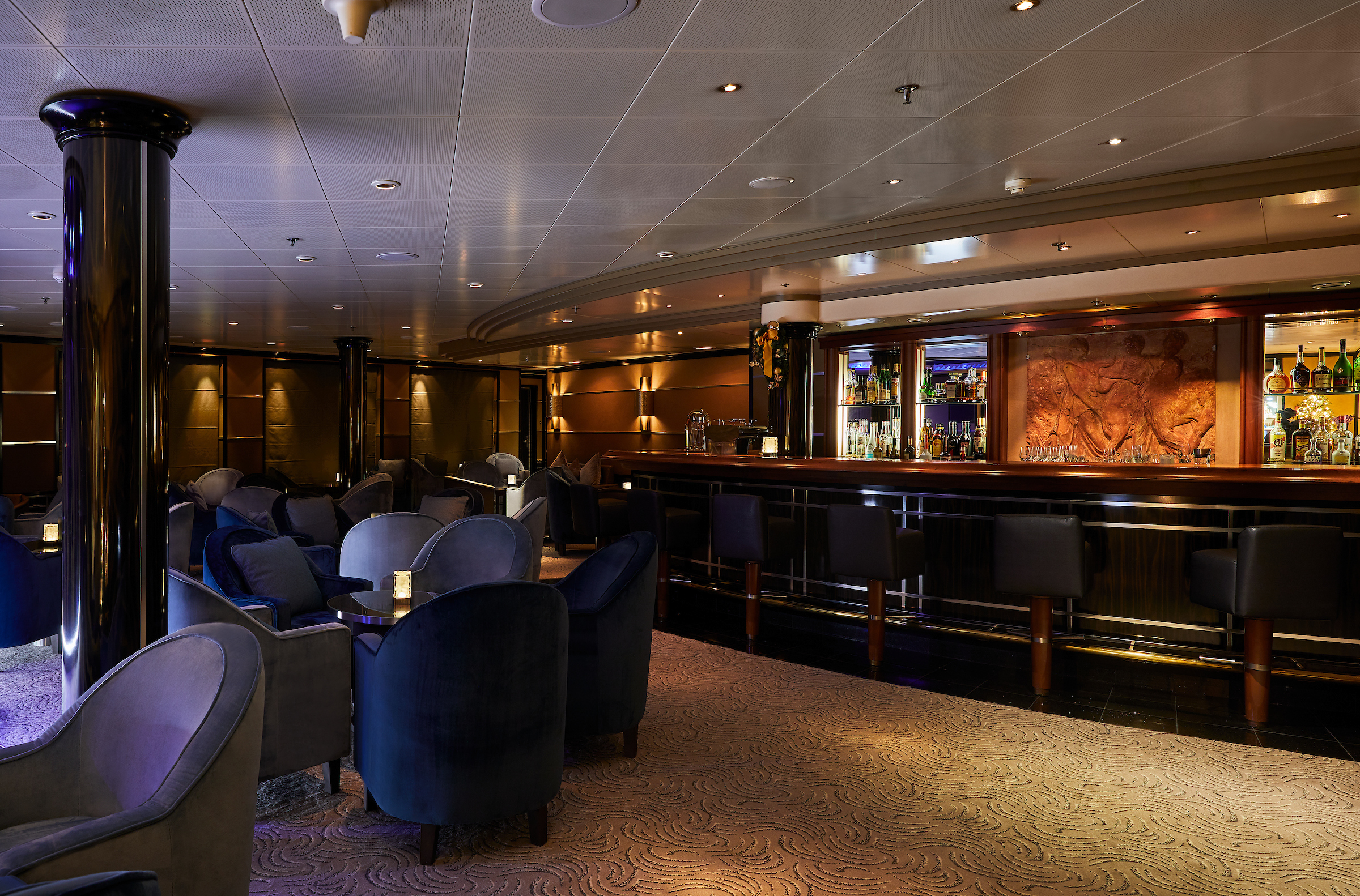 Silversea - Silver Shadow - The Bar 1.jpg